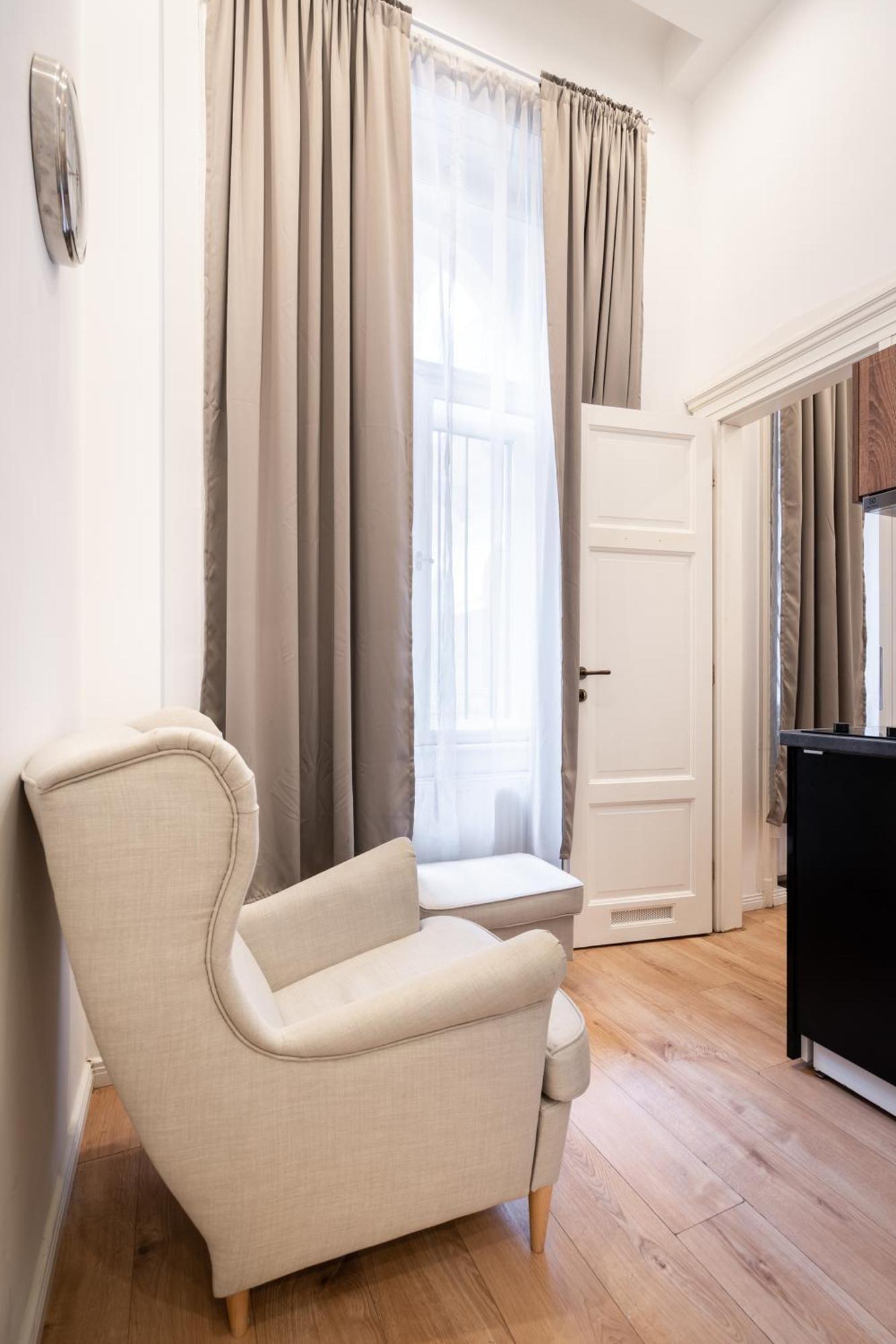 Grand Avenue Apartment Budapest Luaran gambar